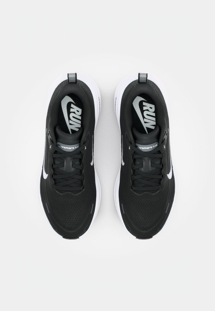Nike VOMERO PLUS - black/white/cool
