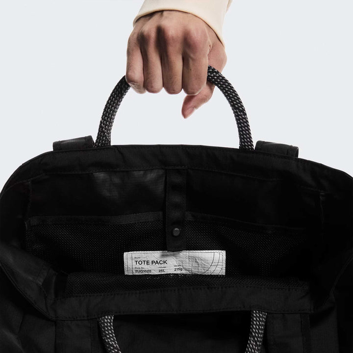 On Tote Pack 25L