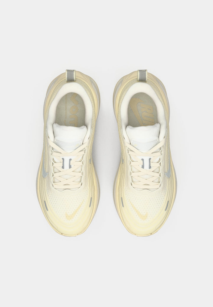 Nike VOMERO PLUS - white/sail/alabaster