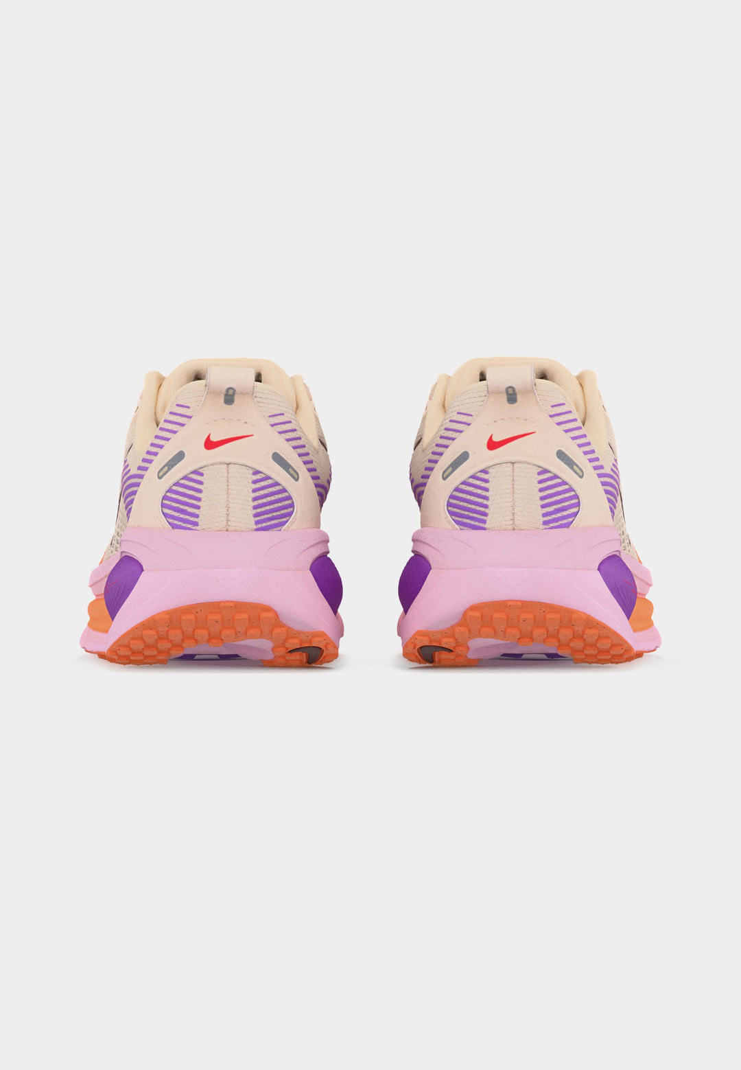 Nike VOMERO 18 - chalk/tattoo/pink foam/bright violet/orange pulse/sail