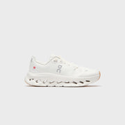 On Running WMNS Cloudtilt - White / Ivory