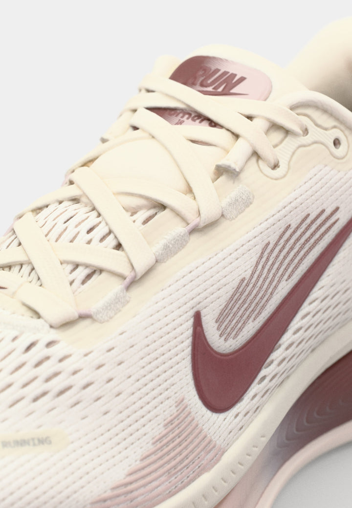 Nike VOMERO 18 - pale ivory/dark team red/red sepia/silt red/phantom
