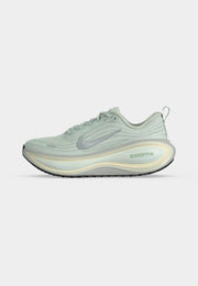 Nike VOMERO PLUS - Green-sea glass-coconut milk-malachite